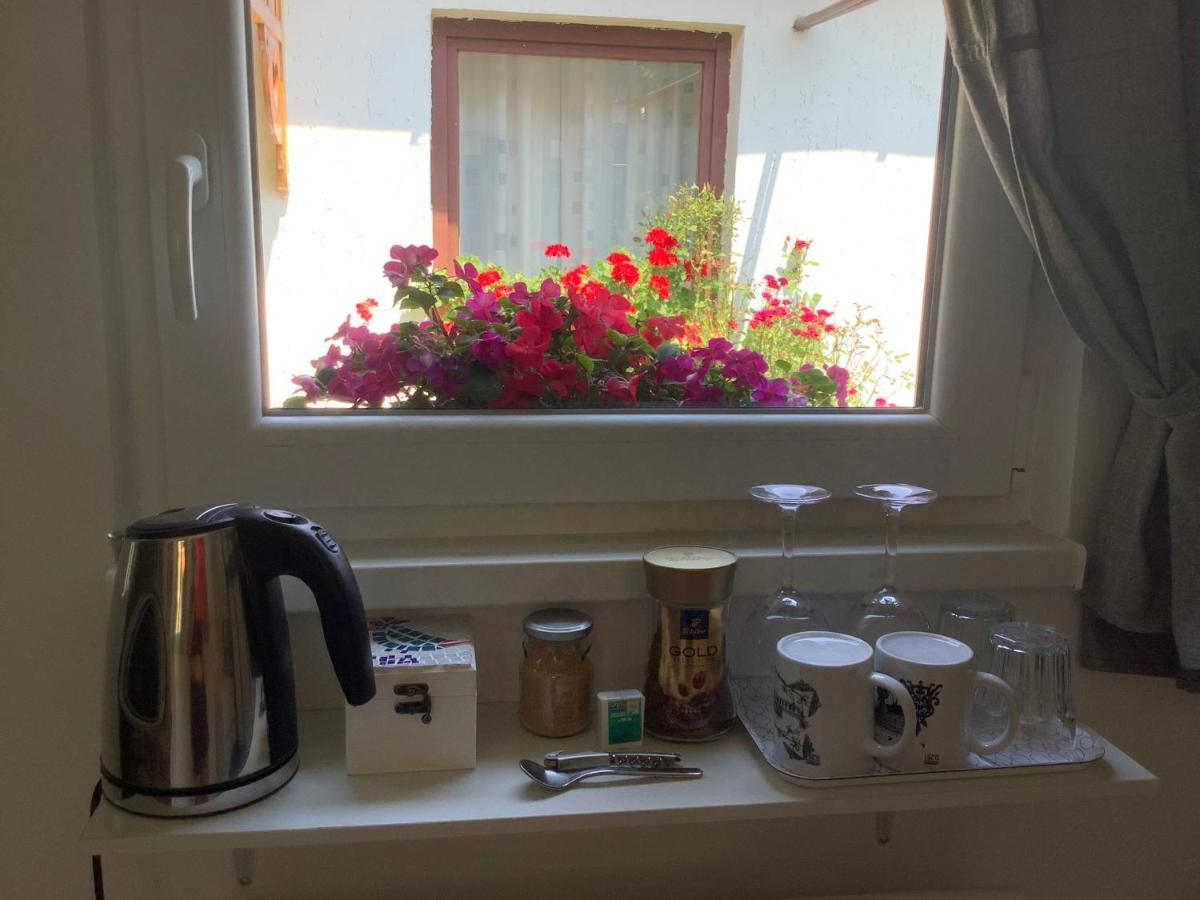 Ferienwohnung Magnolia Garden Miskolc Exterior foto
